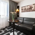 Hotel Toison D'or By Ihg