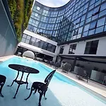 Hotel Toison D'or By Ihg 4*