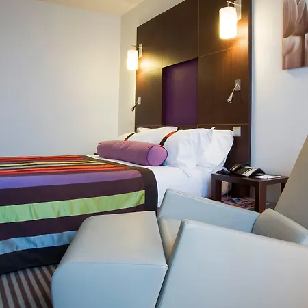 홀리데이 인 토이손 도르