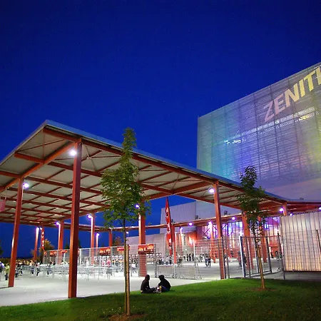 홀리데이 인 토이손 도르 호텔