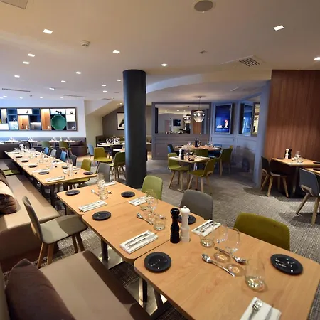 第戎托森多尔假日酒店 第戎