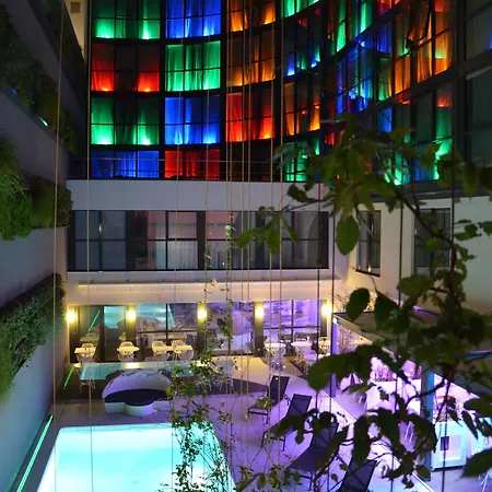 홀리데이 인 토이손 도르 4*